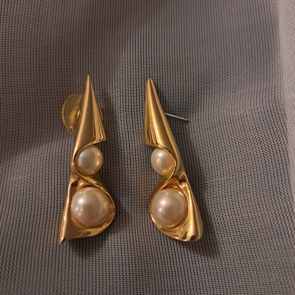 Gold and Pearl Drop Earrings